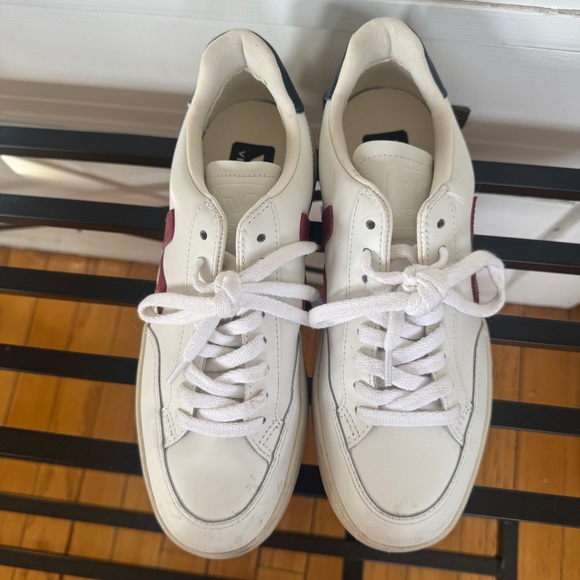 Veja V-12 Mesh Sneakers with Navy and Red - Picture 5 of 6